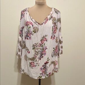 Bila White and Pink Tunic‎ Top with Chic Style